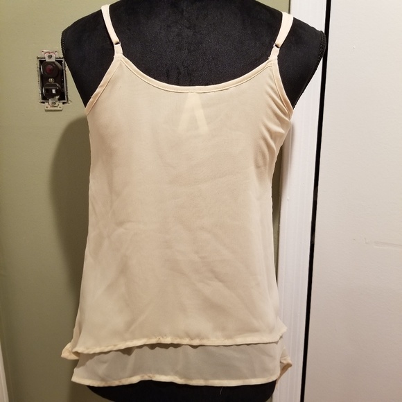 Beaded scoop neck double layered going out top - Picture 2 of 4